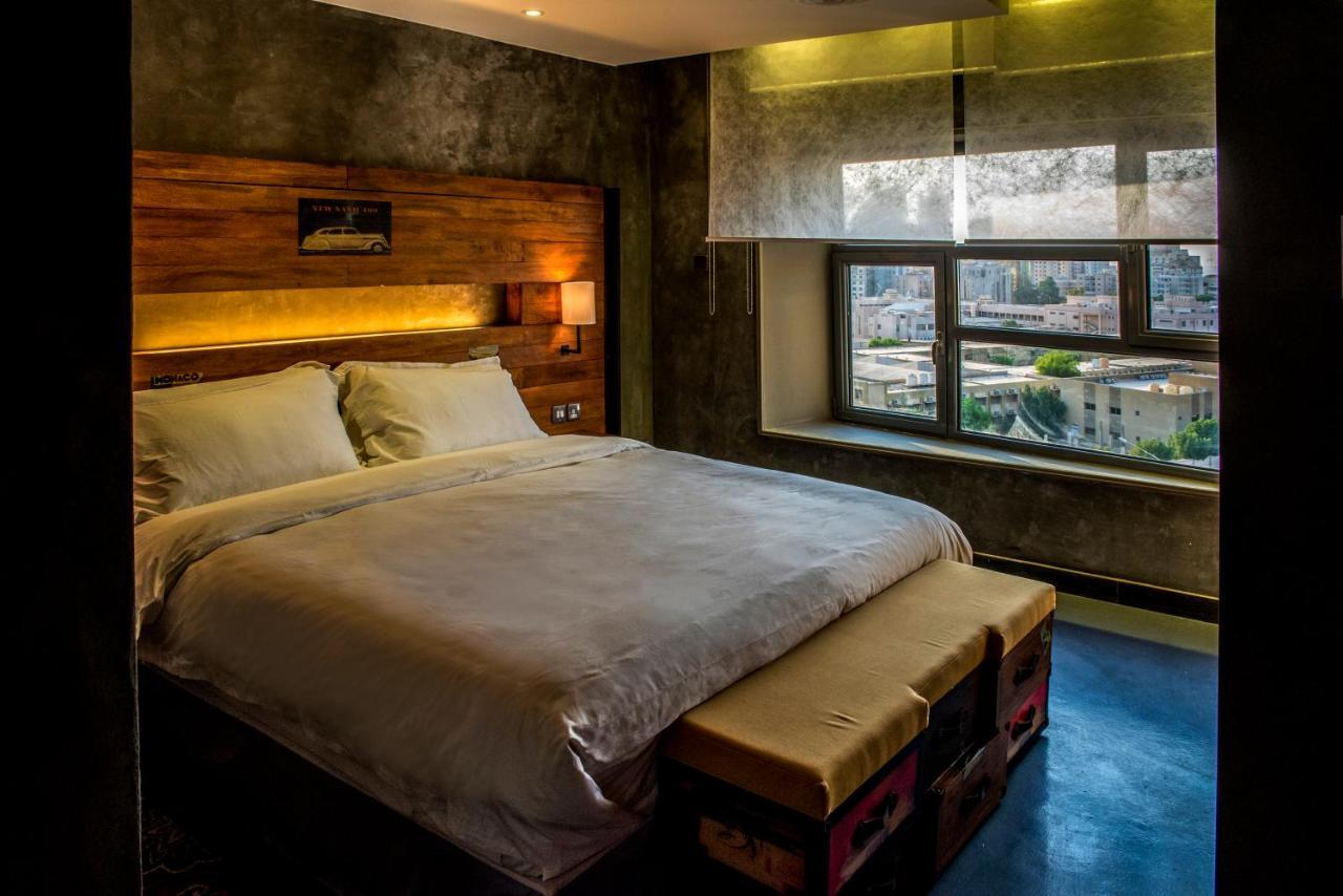 Flowery Holiday Suites Kuwait City Bagian luar foto